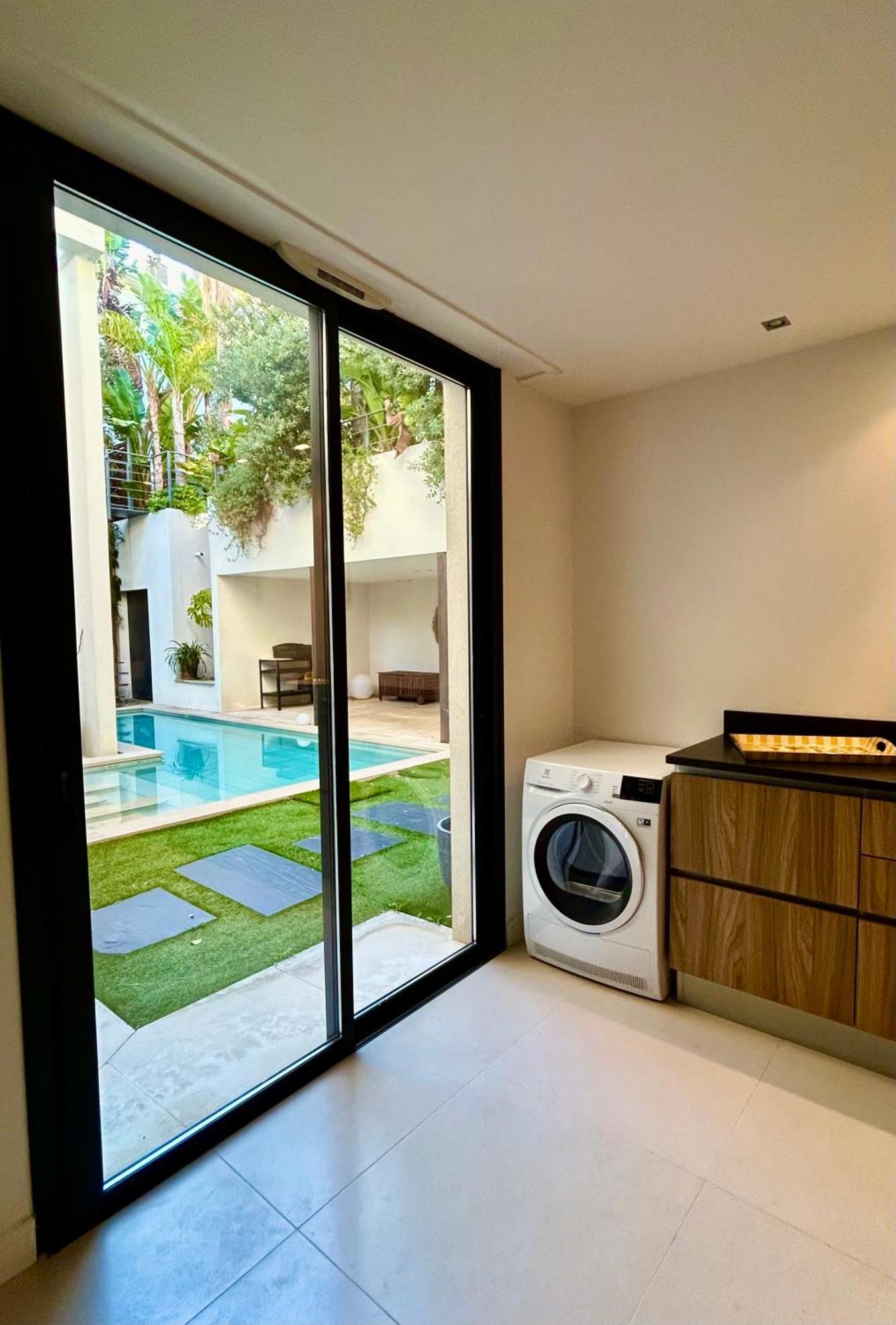 Rumah Bali Cannes Extérieur photo