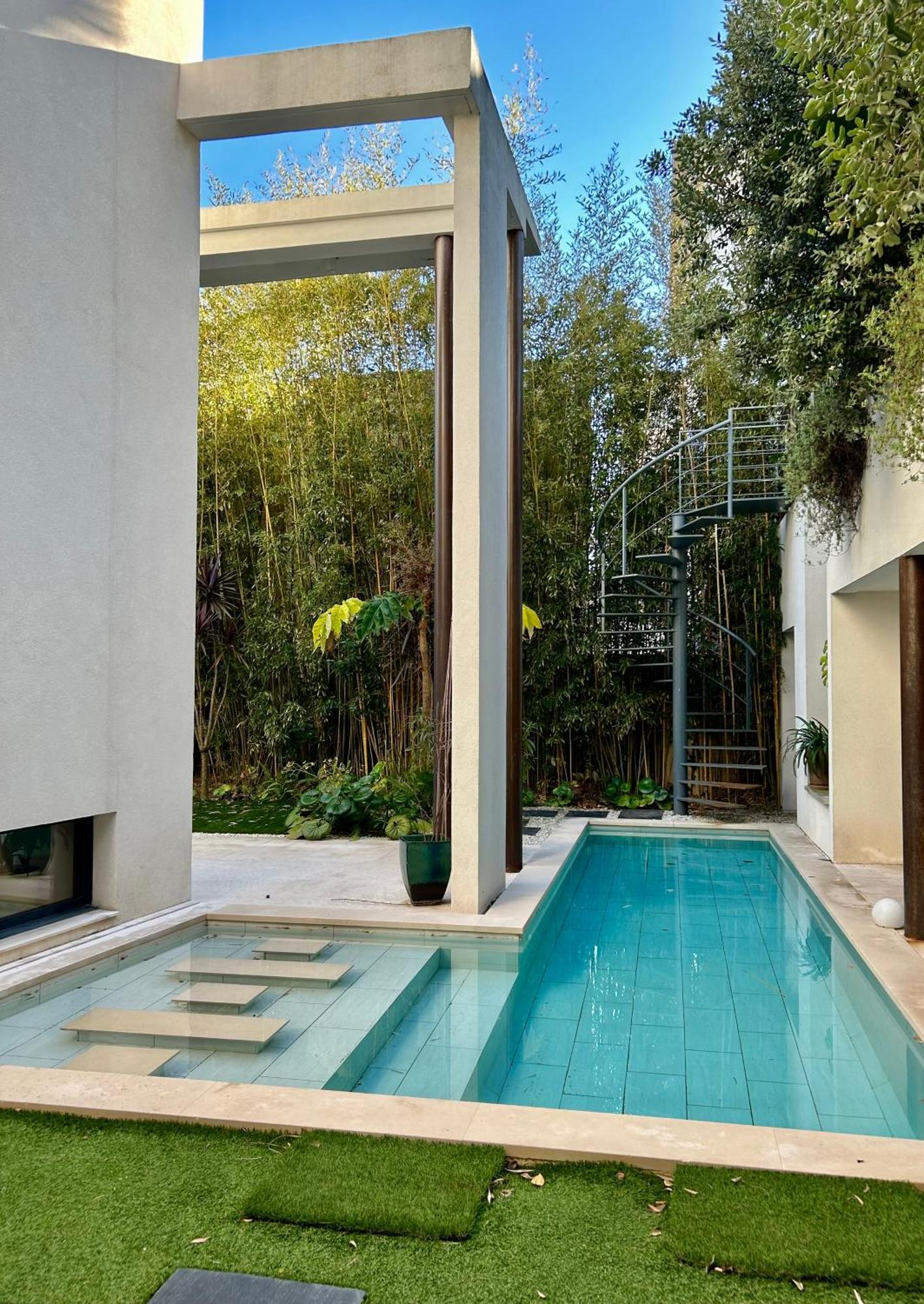 Rumah Bali Cannes Extérieur photo